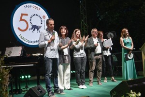Cesare Avesani Zaborra sul palco con il suo staff, da sx_ Camillo Sandri, Katia Dell_Aira, Caterina Spiezio, Maria Ordinario